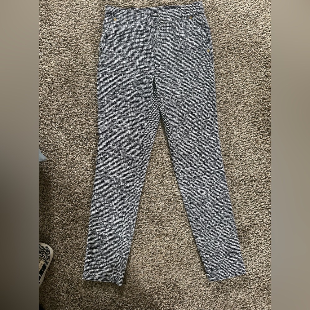 Anne Klein Black and White Skinny Pants